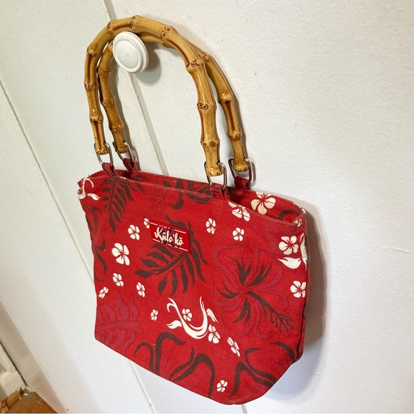 Kulo’ Ko Gear Hawaiian Handbag Bamboo Handles Red White Floral 9" x 8" x 4" - Picture 5 of 16